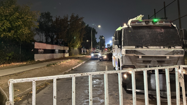 Vehiculo de Carabineros de Chile, haciendo alusión al lugar y momento de los hechos.